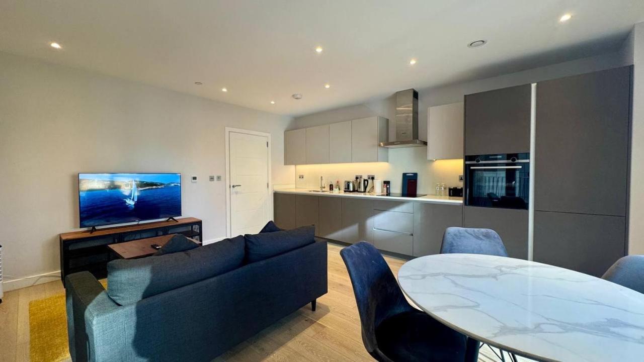 Appartamento Modern 2 Bedroom Near Eye *